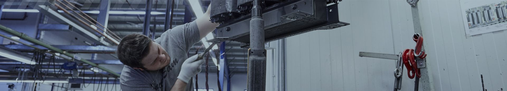 Career at EMB – header image Header image for the “Career at EMB” section showing employees and the company environment